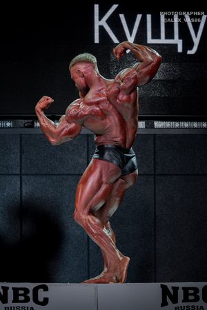 CLASSIC PHYSIQUE